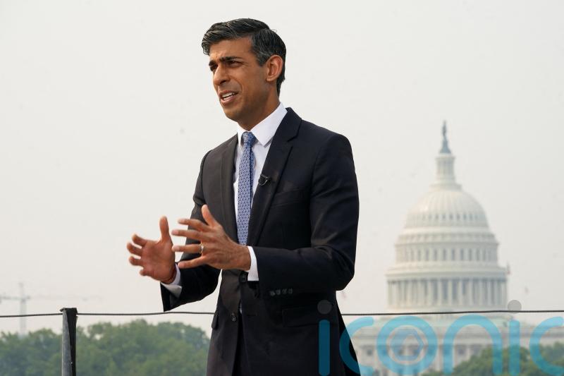 Experts say AI could pose same risks as nuclear war and pandemics, says Sunak