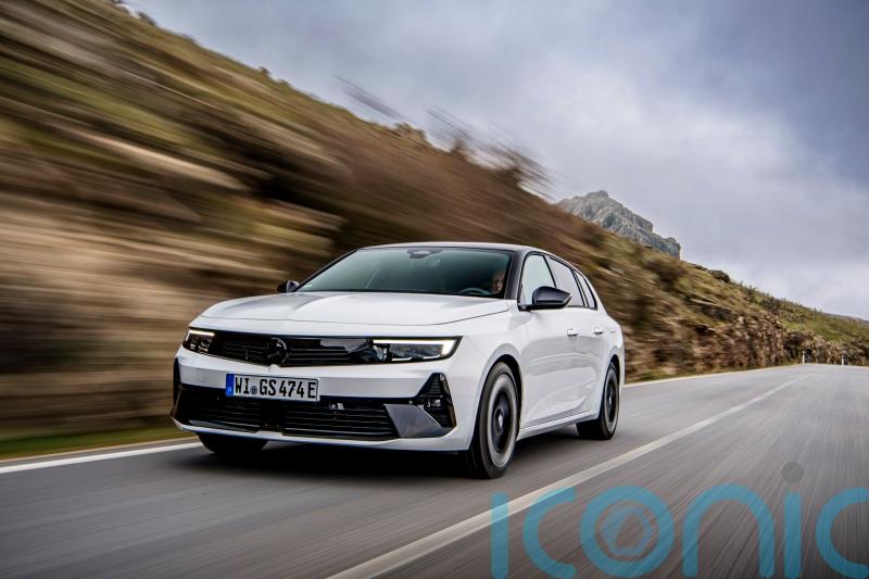 Vauxhall’s Astra Sports Tourer GSe hits the road in the UK