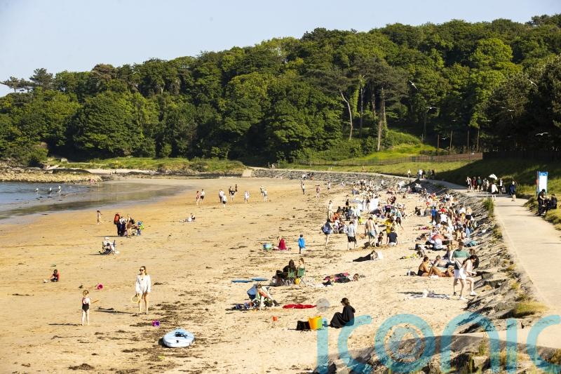 Early June sees its highest temperatures ever, says EU climate change service