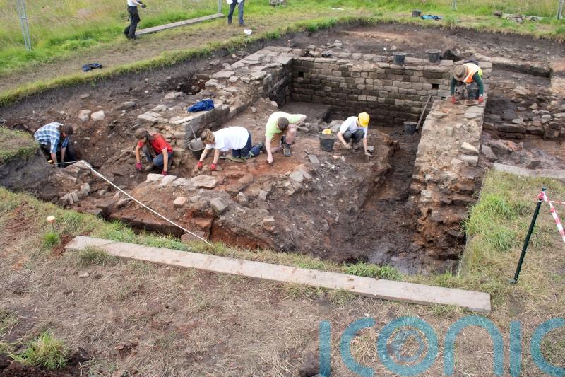 Biggest dig for 30 years aims to reveal more secrets of Hadrian’s Wall