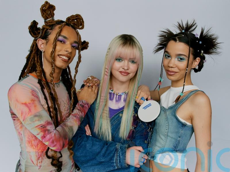 Florence Pugh’s hairstylist on the Y2K styles you should try this summer