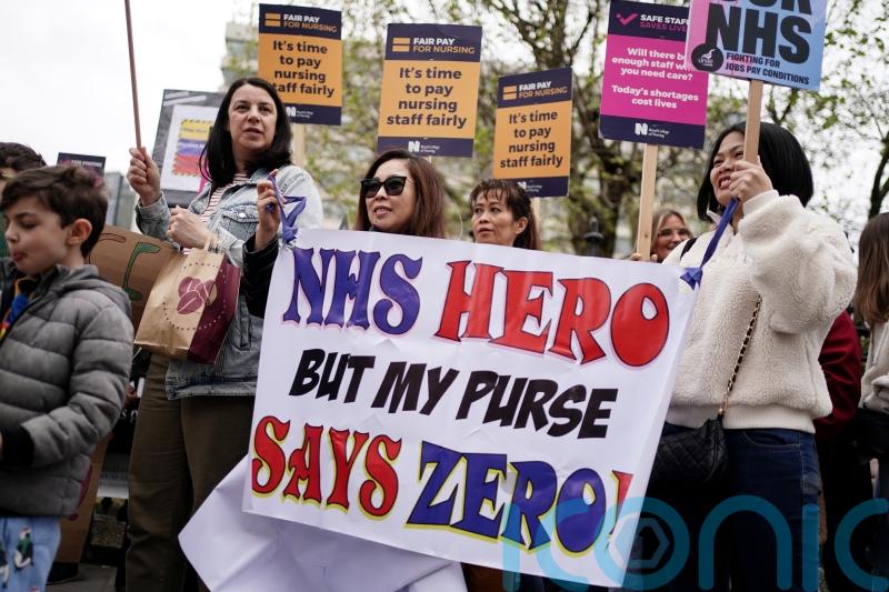 Lack of online voting could end nurses’ strikes, warns RCN leader