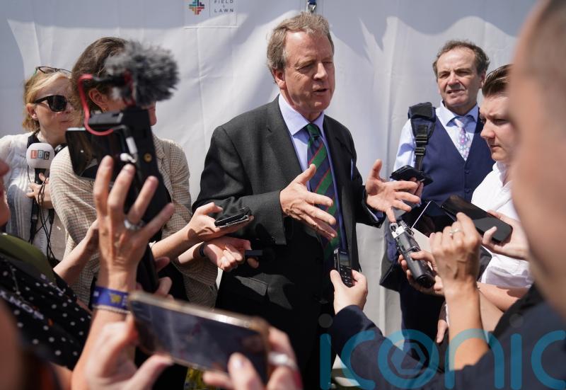Jack urges rethink on weedkiller ban