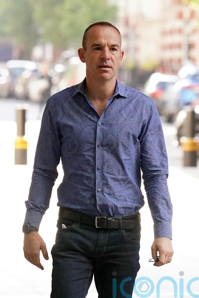 Martin Lewis criticises &lsquo;outrageous&rsquo; lag in savings rates behind borrowing rates