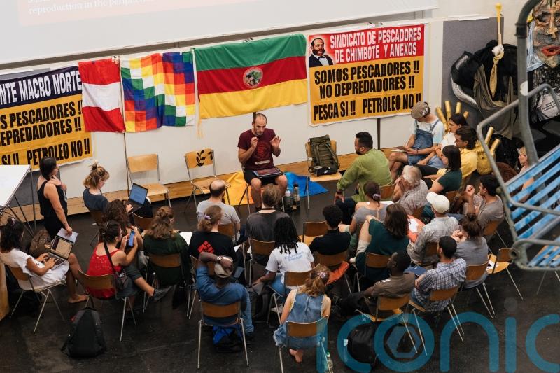 Activists call on central banks to limit investments in new fossil fuel projects