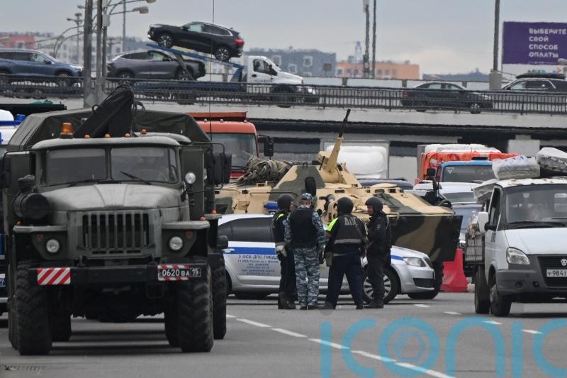 Kremlin tightens security as Wagner Group rebels head towards Moscow