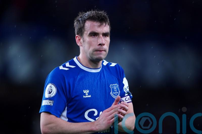 Seamus Coleman signs up for another year with Everton