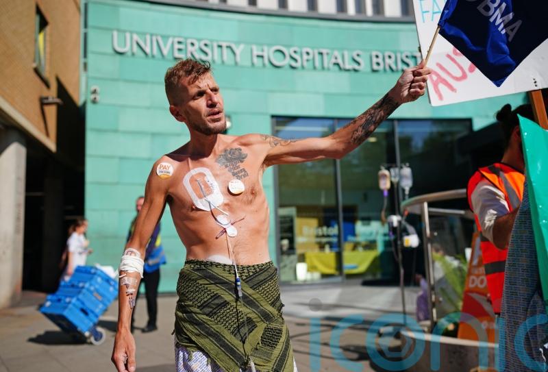 Acas ‘ready’ to facilitate talks between junior doctors and the Government