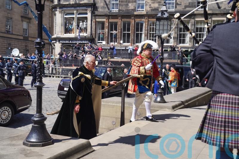 King and Queen arrive at St Giles’ for thanksgiving and dedication service