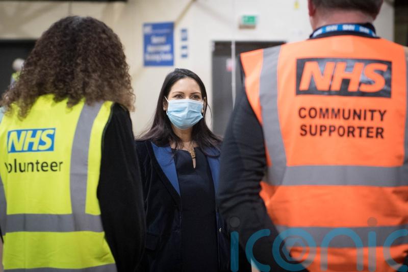 Charity calls for 25,000 volunteers to provide NHS support