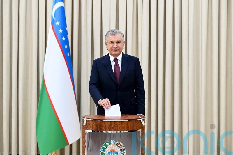 Snap presidential vote under way in Uzbekistan