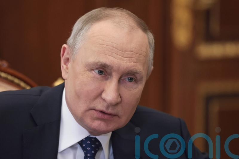 Putin ‘offered Wagner mercenaries the option to keep operating as a single unit’