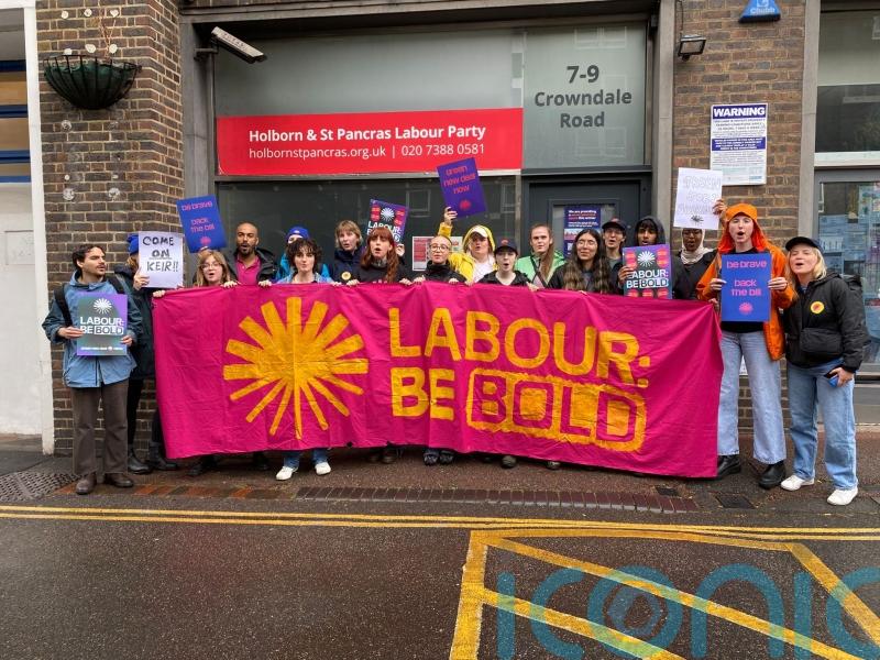Climate activists to stage weekly protests outside Labour offices over ‘U-turns’