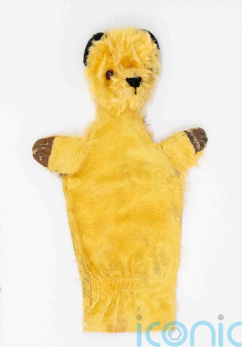 Sooty glove puppet sold at auction for more than £1,000