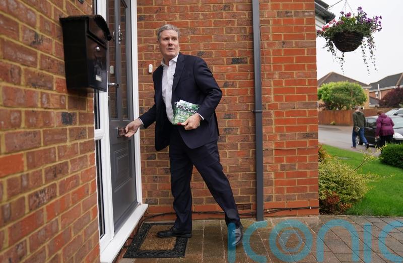 Starmer posts leaflets in Bedfordshire to maintain by-election momentum