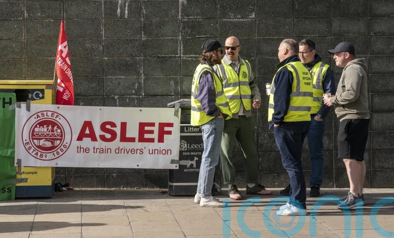 Rail passengers to face more disruption amid train drivers’ overtime ban