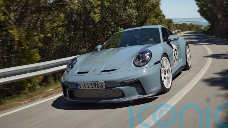 Porsche celebrates 60 years of the 911 with new S/T