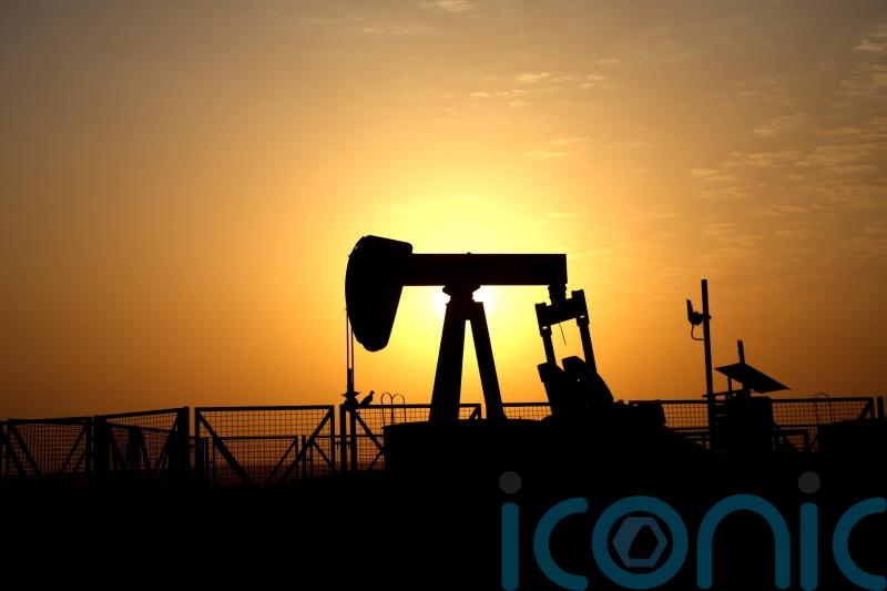 Saudi Arabia extends oil production cut in bid to boost energy prices