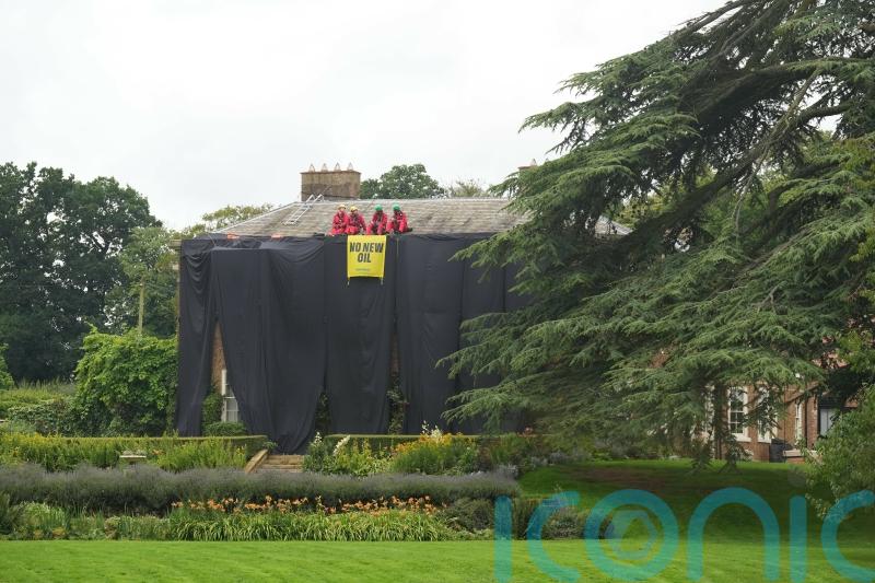 Greenpeace should not get ‘seat at the table’ in Government discussions – No 10