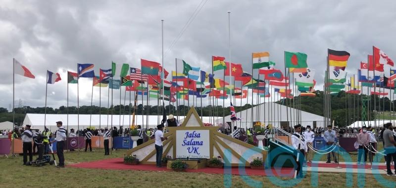 Muslims stand ‘shoulder to shoulder’ at largest Islamic convention in UK