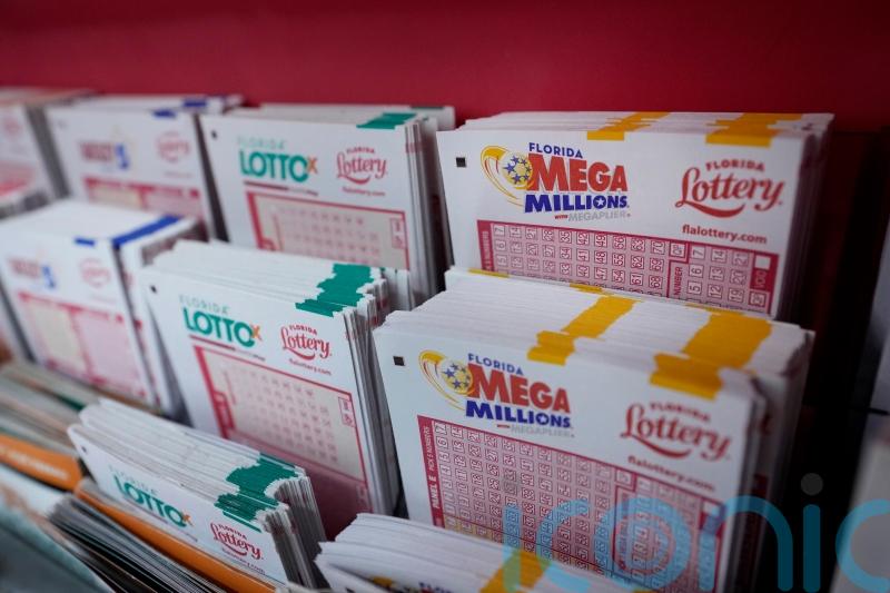 A Mega Millions ticket sold in Florida wins 1.58 billion dollars jackpot