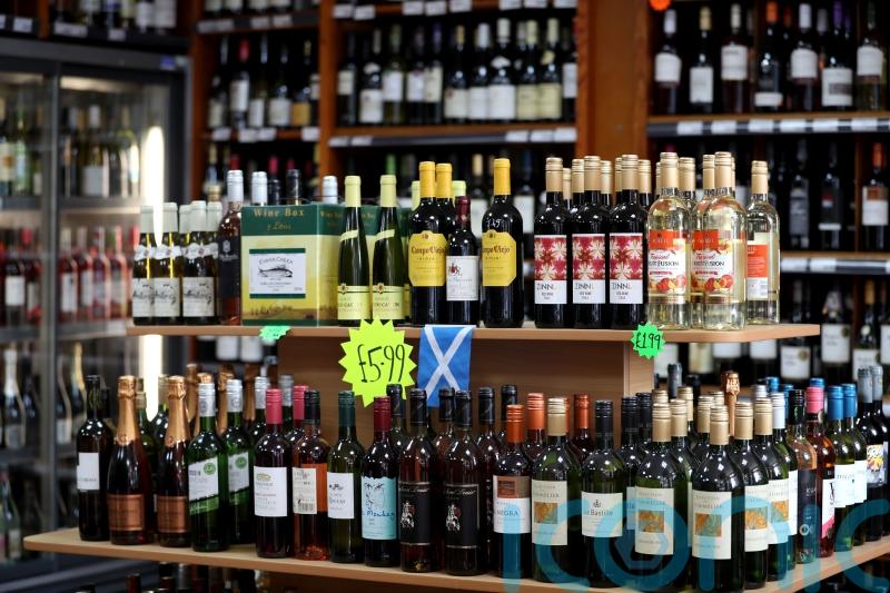 Medical experts defend research into minimum alcohol pricing