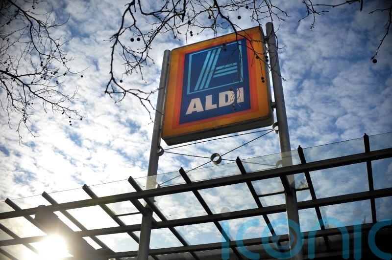 Aldi looking to hire 1,700 workers in warehouses before end of year
