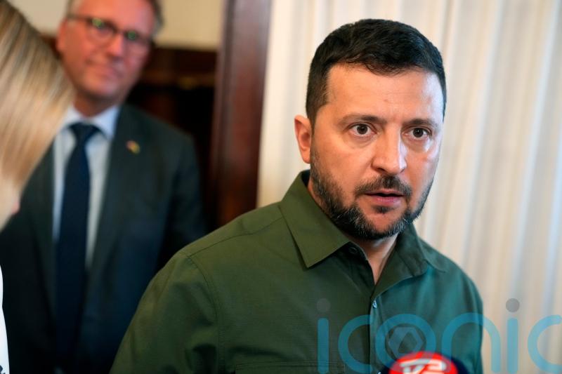 Zelensky thanks Denmark for pledging to send Ukraine F-16 warplanes