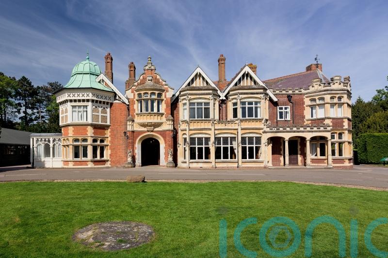 Rishi Sunak announces Bletchley Park as site of autumn AI summit