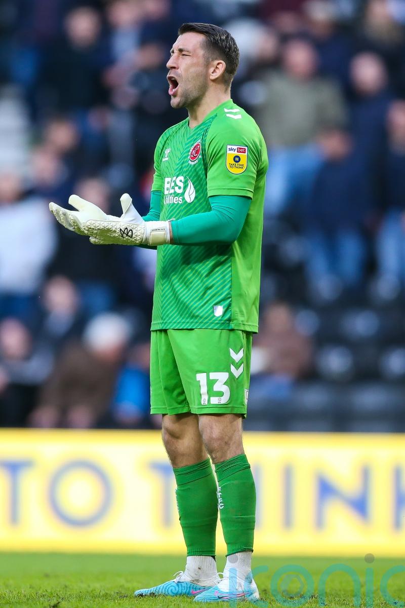 Nine-man Fleetwood beaten at home by Shrewsbury