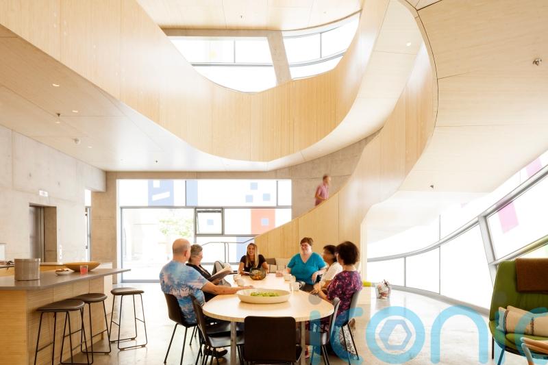 &lsquo;Chemo brain&rsquo; course to be extended to England and Wales after Scottish success