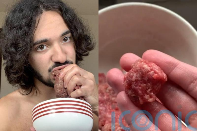 Man who eats raw meat on daily basis including minced beef and chicken after dumping vegan diet says he ‘feels great’