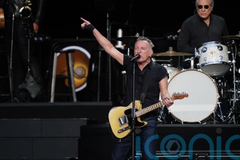 Bruce Springsteen postpones tour: What you need to know about peptic ulcer disease
