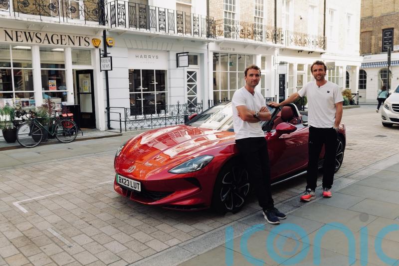 Twin British adventurers to drive from London to Shanghai in an electric car