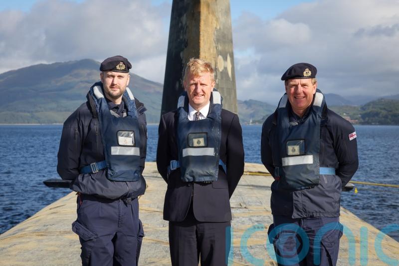Vanguard submarine patrol welcomed home by Deputy PM