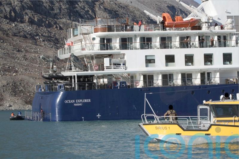 Fresh attempt fails to free luxury cruise ship that ran aground off Greenland