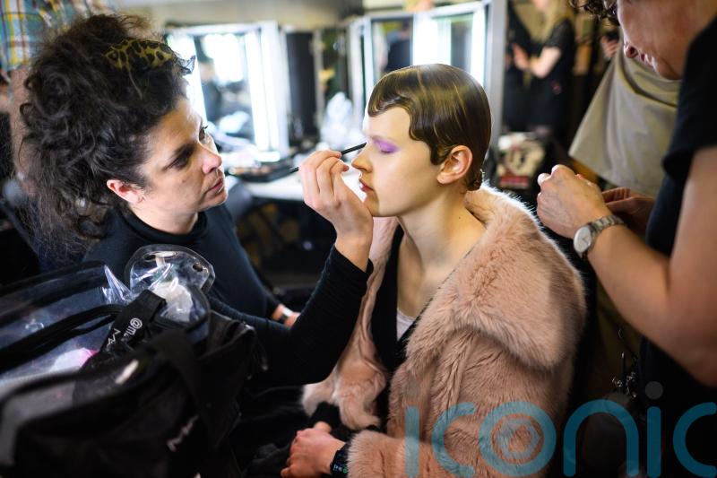 From cherry cola lips to pastel eyes: 5 beauty trends taking over autumn