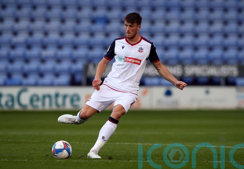 Ten-man Newport earn draw with Barrow
