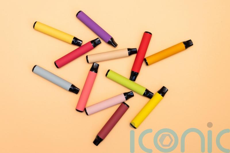 Government poised to ban disposable vapes