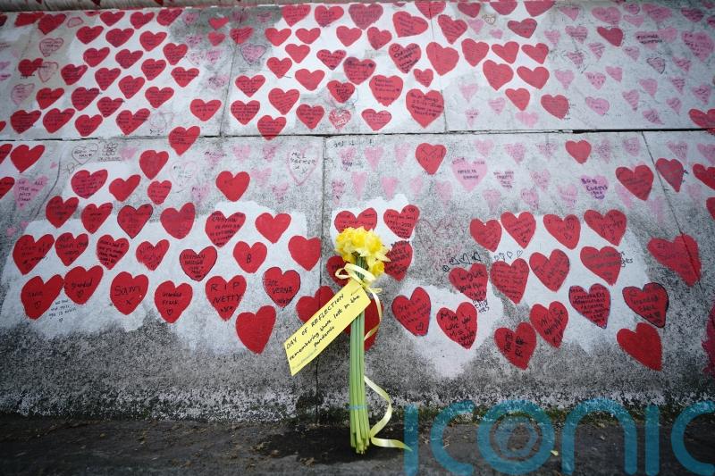 UK-wide day of reflection among Covid Commission’s recommendations