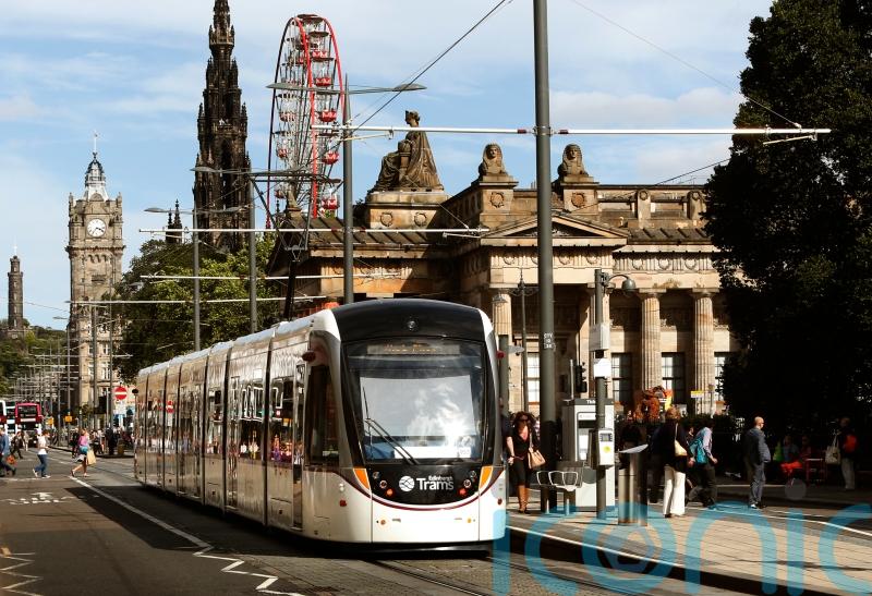 Edinburgh tram scheme had ‘litany of avoidable failures’, inquiry finds