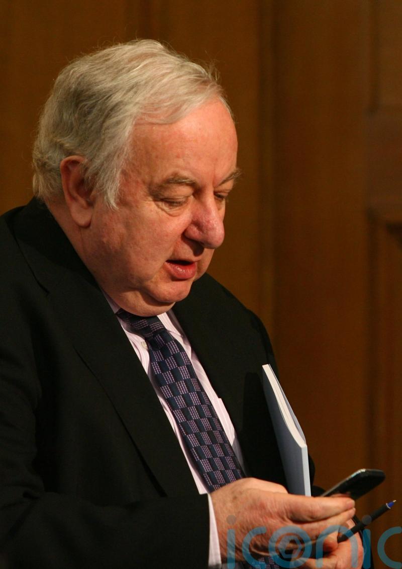 Call to allow peers to stay on barge amid concern over London hotel prices