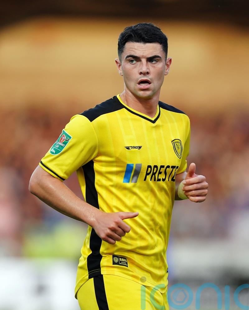 Burton and Fleetwood share spoils in uninspiring draw
