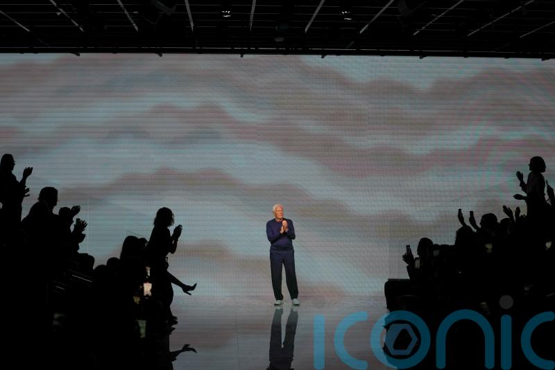 Giorgio Armani closes Milan Fashion Week with good vibes and familiar guests