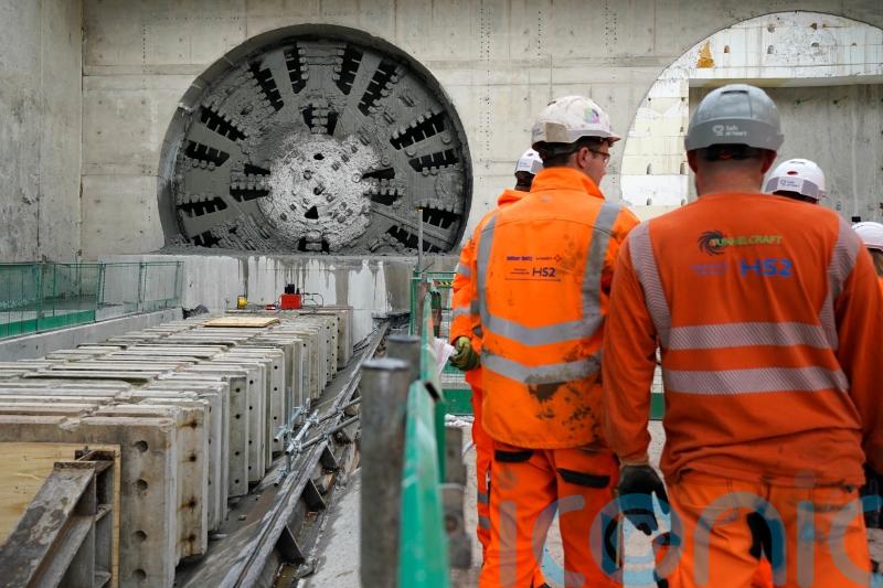 Rail experts say downscaling HS2 would be ‘commercial and operational mess’