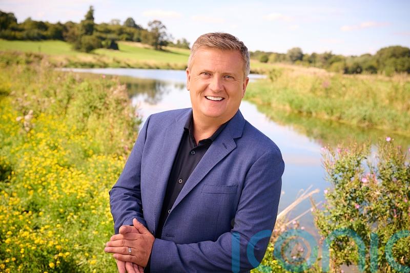 Aled Jones to duet with recordings from his teenage days on new album