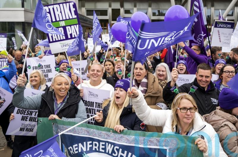 Union warns of further strike action by school support staff in Scotland