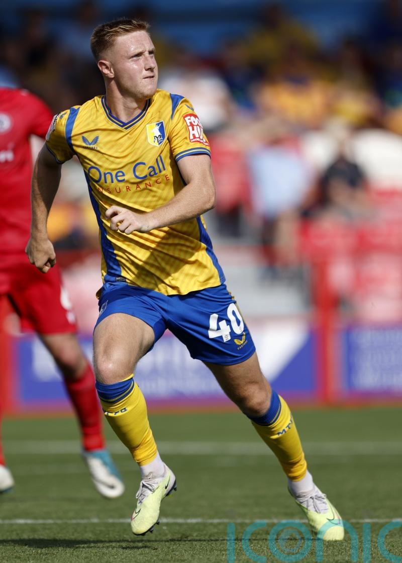 Mansfield stretch unbeaten run with controversial draw at Gillingham