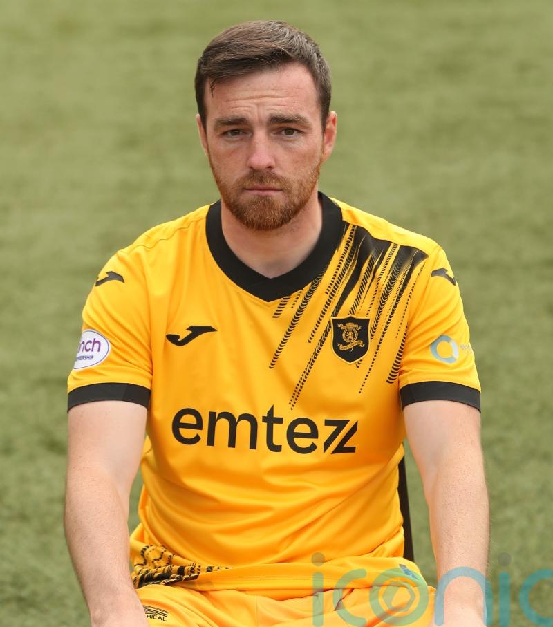 St Johnstone stay winless after Sean Kelly penalty earns point for Livingston