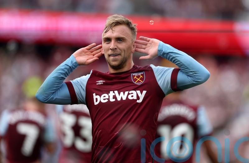 West Ham too strong for sorry Sheffield United as Bowen and Soucek set up win